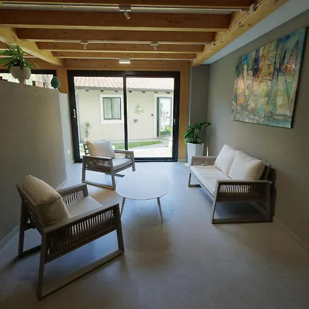 Sea Garden Luxury